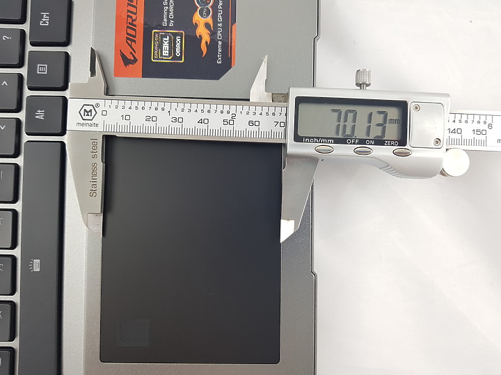 【小宅開箱】【評測】技嘉 GIGABYTE AORUS 17G XB 又是一台可怕的怪獸