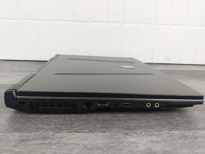 「小亞開箱」MSI GP75 Leopard 10SEK  淬鍊進化！第十代處理器極致效能完整釋放