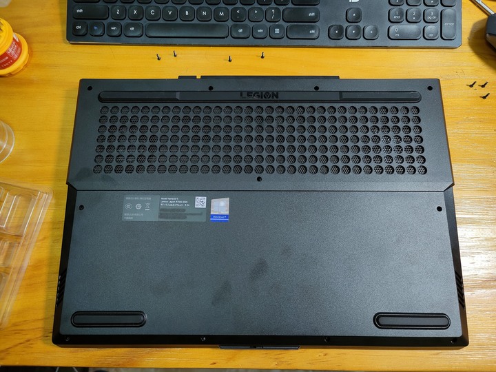 點我看大圖 Lenovo 拯救者R7000 2020開箱
