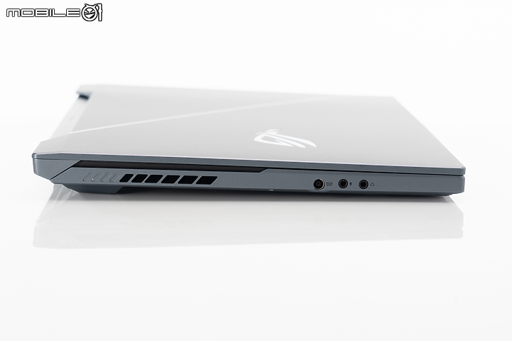 ROG Zephyrus Duo 15 GX550 測試 超頻效能的雙螢幕電競筆電！