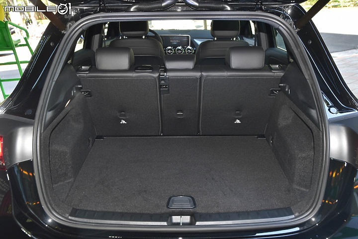 【採訪】新一代M.Benz GLA小休旅國內發表,四車型劃分自178萬元起!