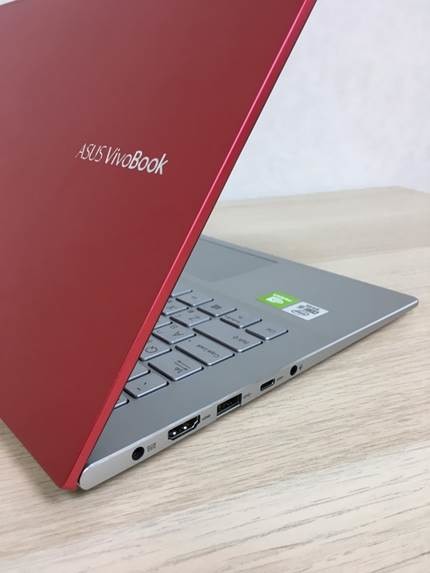 簡潔有型！華碩VivoBook S14 S433 魔力紅筆電開箱