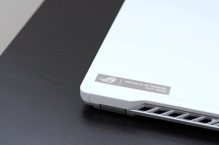 輕巧又強悍 ASUS Zephyrus G14 GA401IU 電競筆電開箱