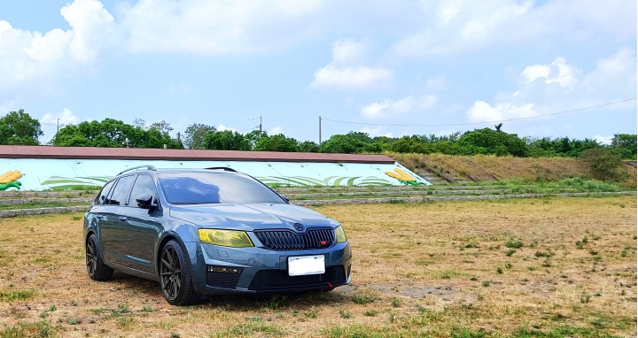 Skoda Octavia combi VRS 四年歷程