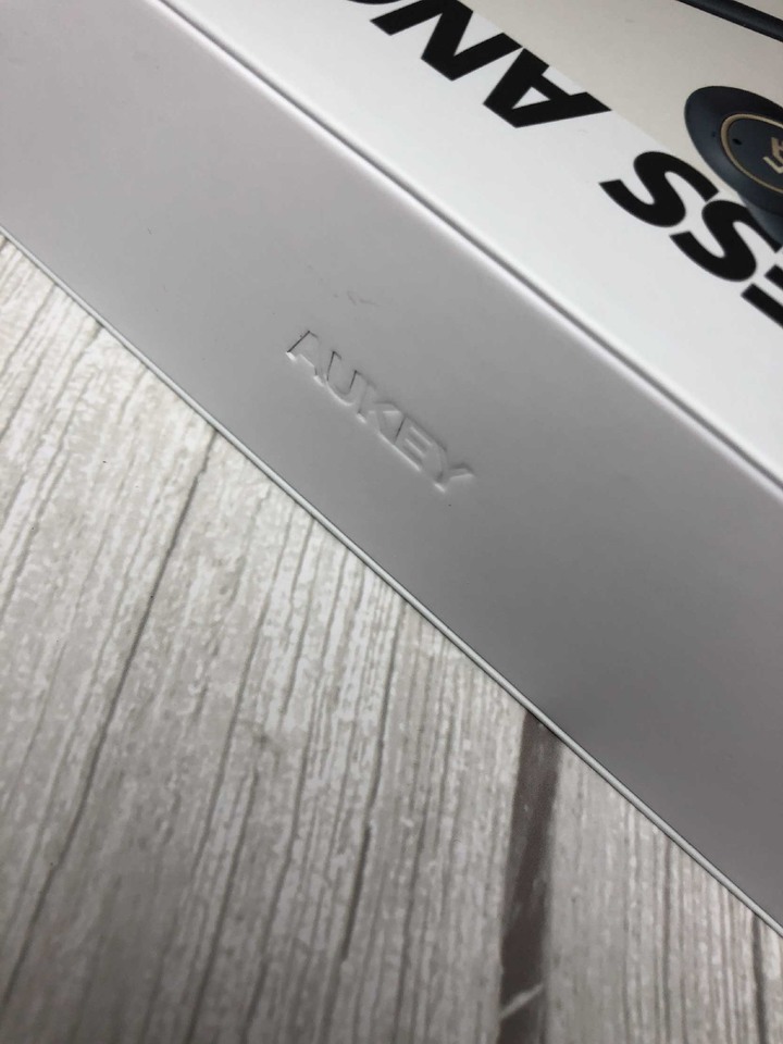 AUKEY Key Series EP-T18NC 音質首選 三頻均衡耐聽,主動降噪續航優!