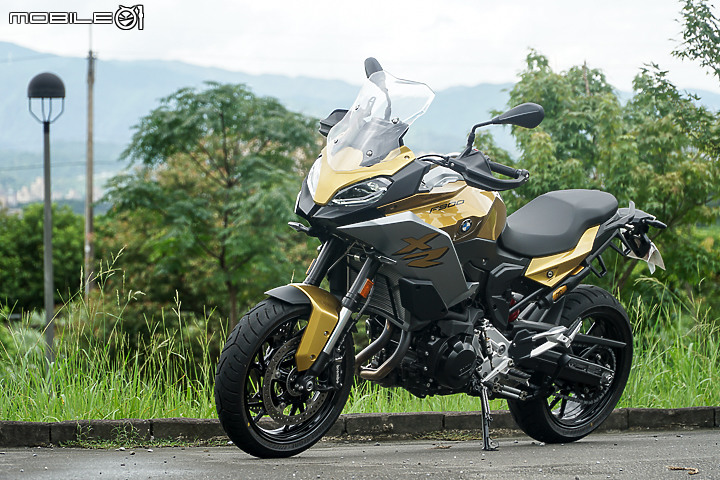 BMW Motorrad F 900 R & F 900 XR 試駕 性格難以捉摸的德國風紳士