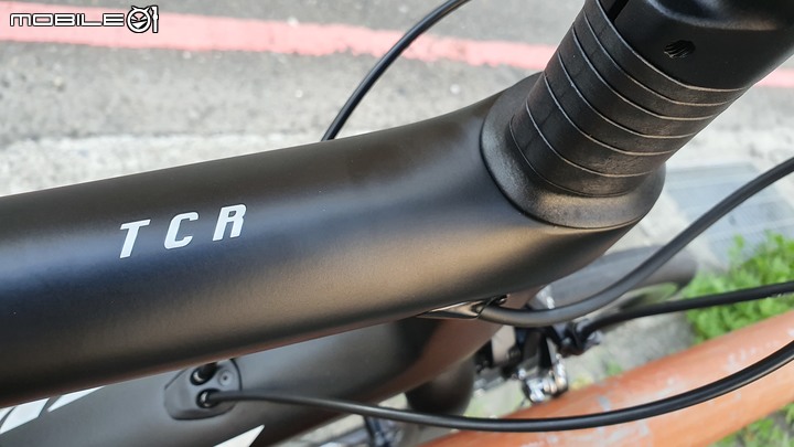 簡易開箱 Giant TCR Adv 1-KOM 2021