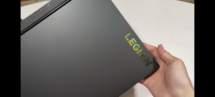 點我看大圖 Lenovo 拯救者R7000 2020開箱