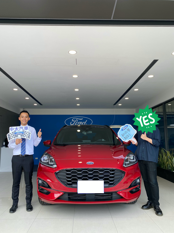 NEW KUGA ST-Line熱騰騰交車囉！