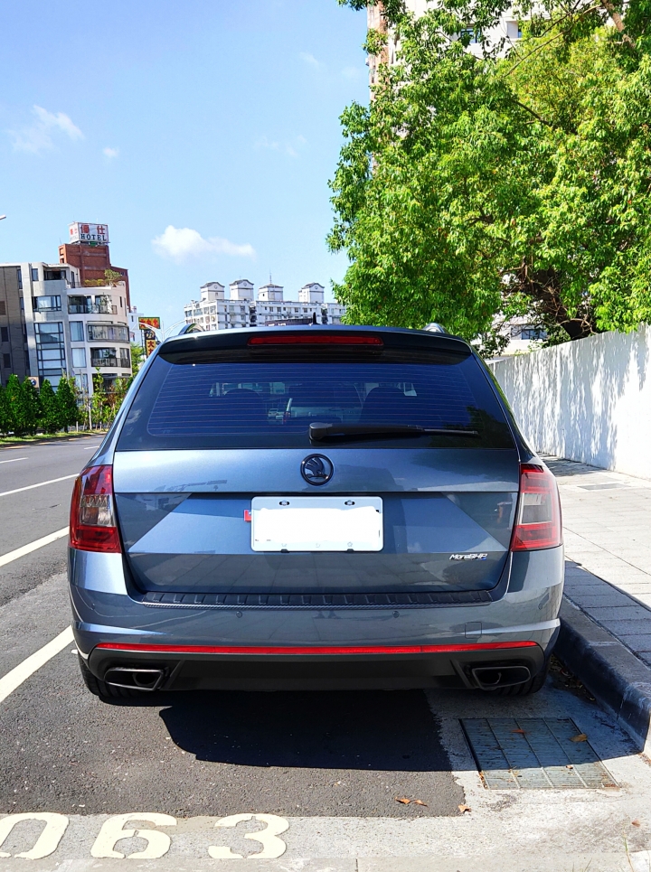 Skoda Octavia combi VRS 四年歷程