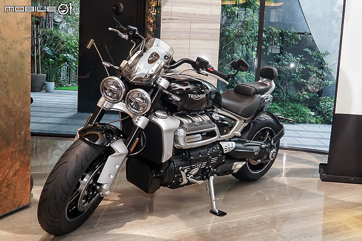 【採訪】傳奇火箭升空!性能巡航 Triumph ROCKET III GT 火箭三號正式飛抵台灣!