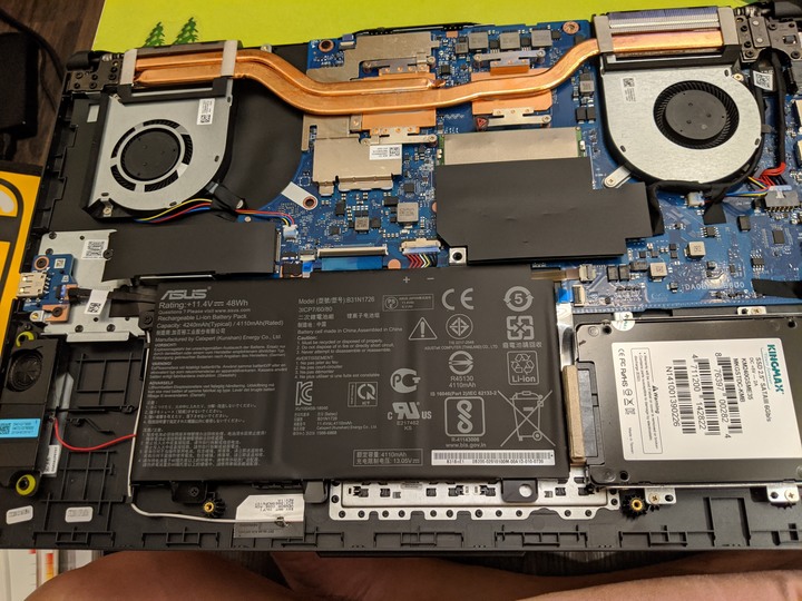 ASUS TUF FA706II SSD 規格不符的問題