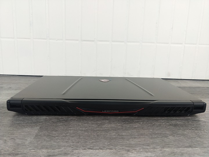 「小亞開箱」MSI GP75 Leopard 10SEK  淬鍊進化！第十代處理器極致效能完整釋放
