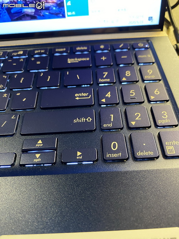 最小的15吋輕薄獨顯 4K 面板加持 Zenbook UX534入手開箱