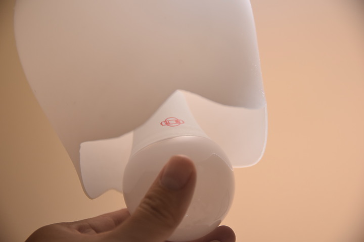 開箱 LED 20W星鑽吸頂燈 LED燈泡 ... 小宅小改造 旭光 輕鬆升級家中照明