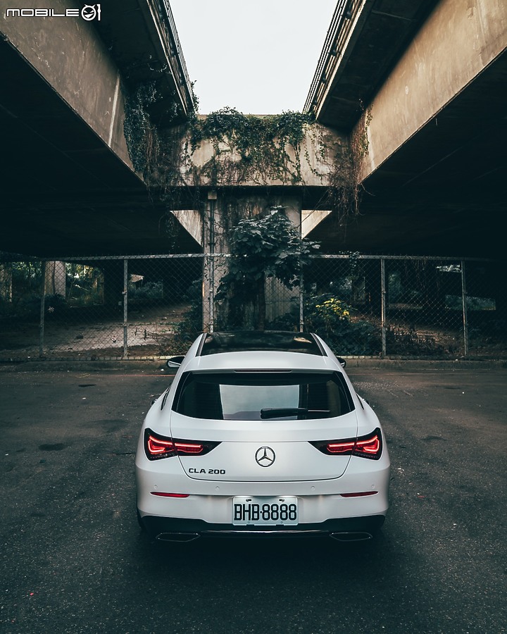 【開箱】20/20 CLA 200 Shooting Brake X118 白色