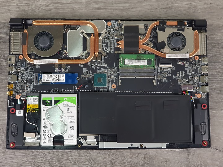 點我看大圖 「小亞開箱」MSI GF75 SCXR 平價輕薄,為我擁有