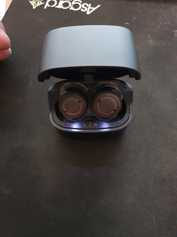 鐵三角 ATH-ANC300TW 耳機開箱