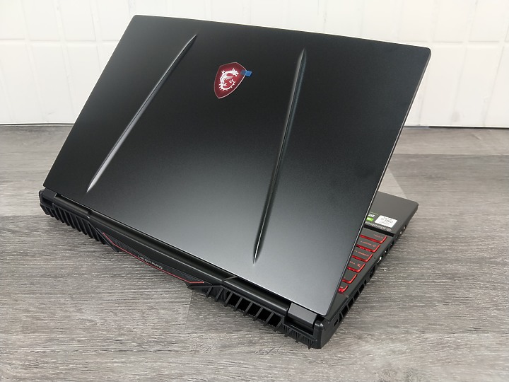 【小亞開箱】MSI GL65 10SCSR 淬鍊進化，造就最強評價遊戲機