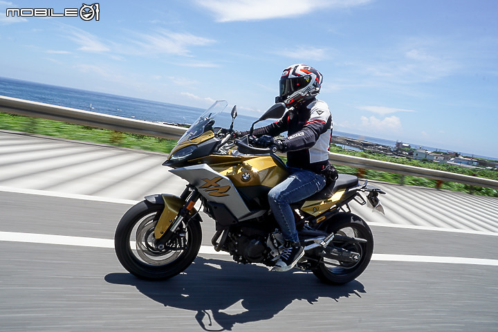 BMW Motorrad F 900 R & F 900 XR 試駕 性格難以捉摸的德國風紳士