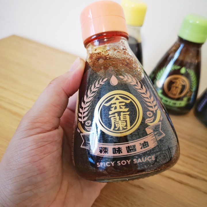 【零失敗】薑汁蛋豆腐、炙燒青椒豬、冰鎮辣雞翅、暗黑牛排，用四款金蘭特色醬油做創意料理~~