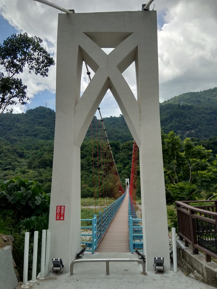 復活的白鹿吊橋(台中白冷地區)