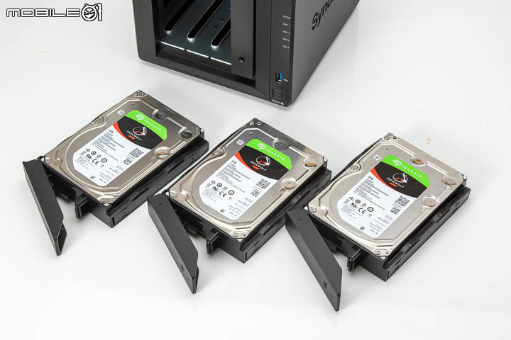 Synology 四款新 NAS 開箱+ DS920+ 長期測試 建立完整私有雲端的穩定選擇