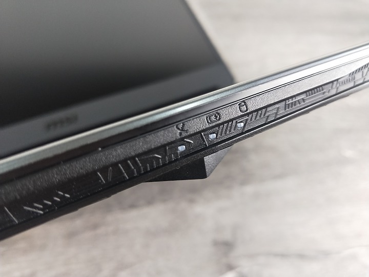 「小亞開箱」MSI GP75 Leopard 10SEK  淬鍊進化！第十代處理器極致效能完整釋放
