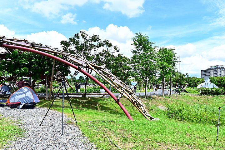 點我看大圖 Nikon D6嘉義故宮南院2020年夏至日環食全記錄,星軌拍攝造成全台最像金戒指的日環食。