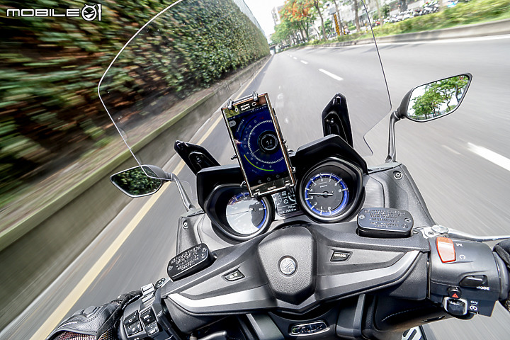 YAMAHA TMAX 560 專屬 Y-Connect + CCU 試用！車聯網機能首度開放！