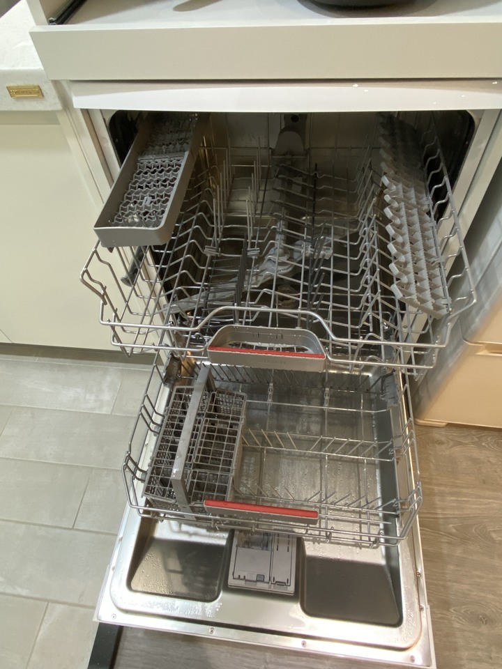 終於新居落成,廚房開箱之家電篇