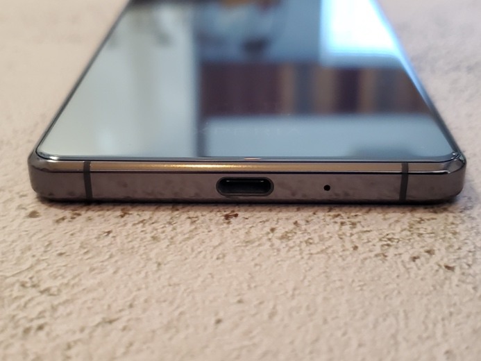 [開箱]SONY XPERIA 1 Mark II到手
