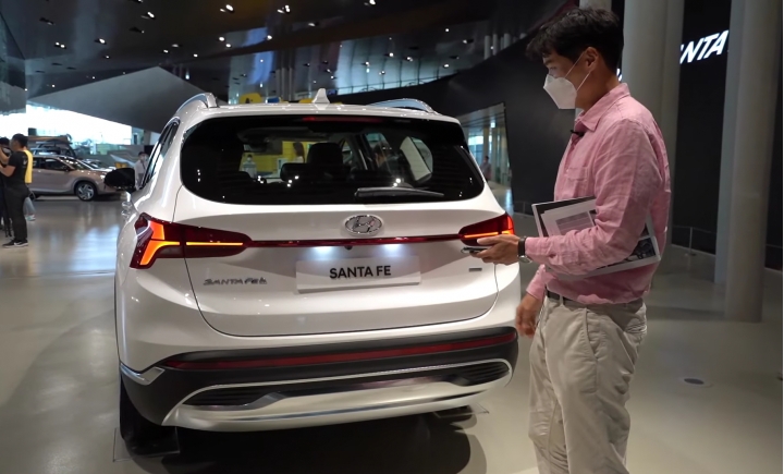 全球首發2021 Santa Fe實車介紹影片