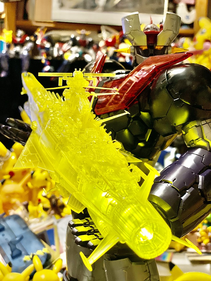 點我看大圖 老花眼別挑戰!萬代 宇宙戰艦大和號2202 1/1000 YAMATO 大和號 最終決戰仕樣 高次元透明版 超傷眼啊@@ 附上0619完成棚拍圖解喔