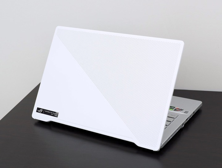 輕巧又強悍 ASUS Zephyrus G14 GA401IU 電競筆電開箱