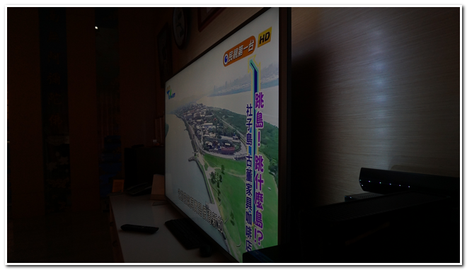 我的小p[Panasonic TH-55CX700W] 長大了 !!!!  大P [Philips 70PUH7374] 開心分享~~