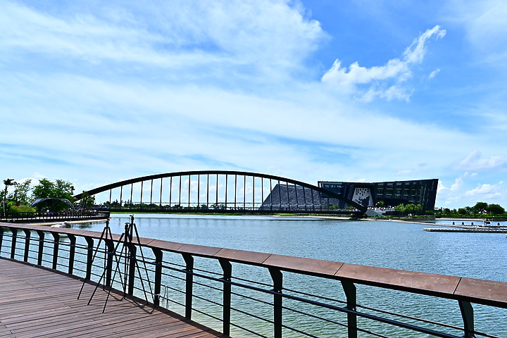 點我看大圖 Nikon D6嘉義故宮南院2020年夏至日環食全記錄,星軌拍攝造成全台最像金戒指的日環食。