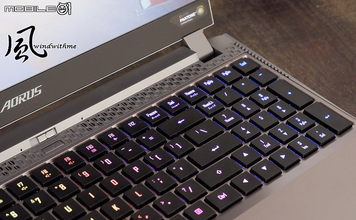點我看大圖 技嘉AORUS 15G搭載機械式鍵盤與全新電競外型完整解析