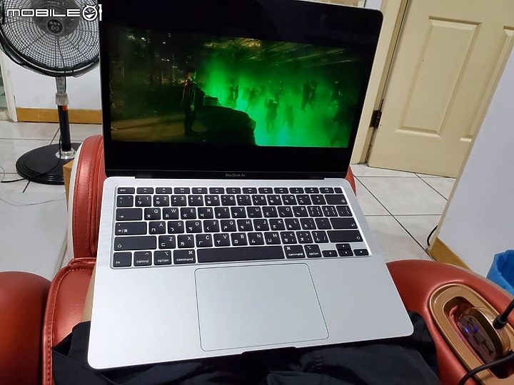 2020 Macbook Air i5版開箱與簡易感想 (對比MBP16)