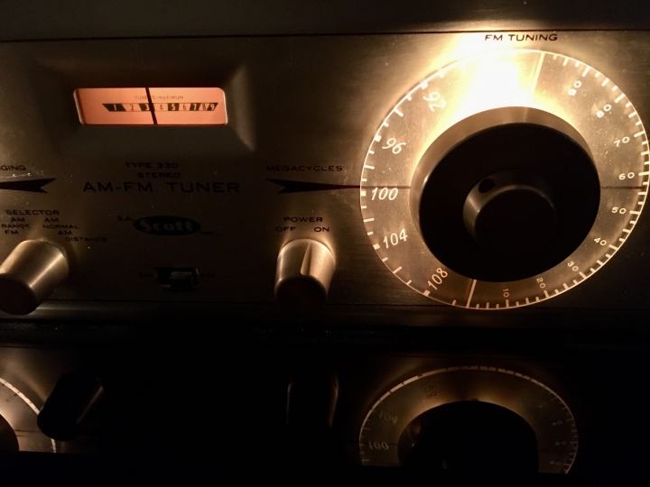 H.H. Scott AM-FM Tuner 330-C