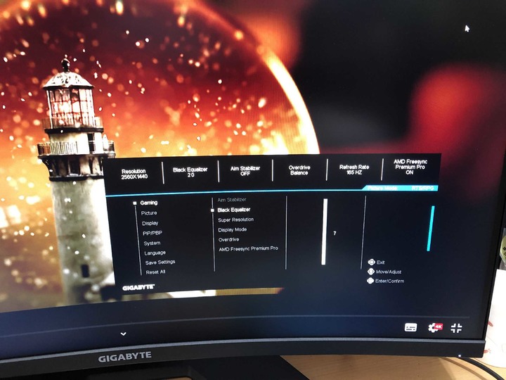 GIGABYTE GAMING G32QC 適合多用途使用, 征戰娛樂、工作皆能稱心如意