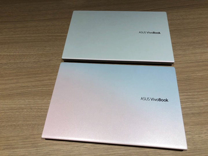 Vivobook S333幻彩獨角獸與幻彩白,兩台顏色實拍比較分享