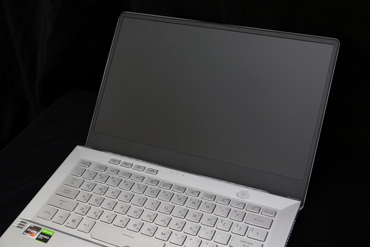 白嫩小鋼炮 ASUS ROG Zephyrus G14 電競筆電開箱
