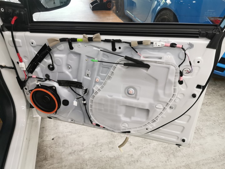 ［改裝文-Part2］Prius 4.5 升級Audison AP6.5 中低音喇叭+DIY拆門飾板圖解及(安卓改機)