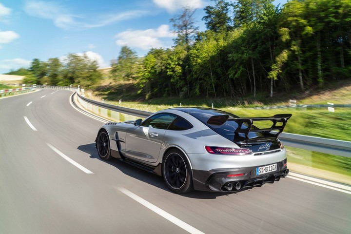 最強賓士誕生！Mercedes-AMG GT Black Series挾730匹馬力吞噬所有道路