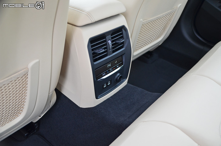 BMW 318i Luxury 試駕,內斂低調卻又讓人愛不釋手!