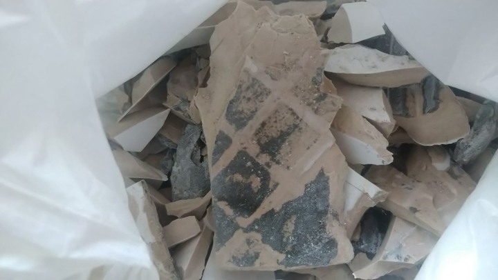 請問浴室的磁磚縫漏水是有什麼情況會發生?