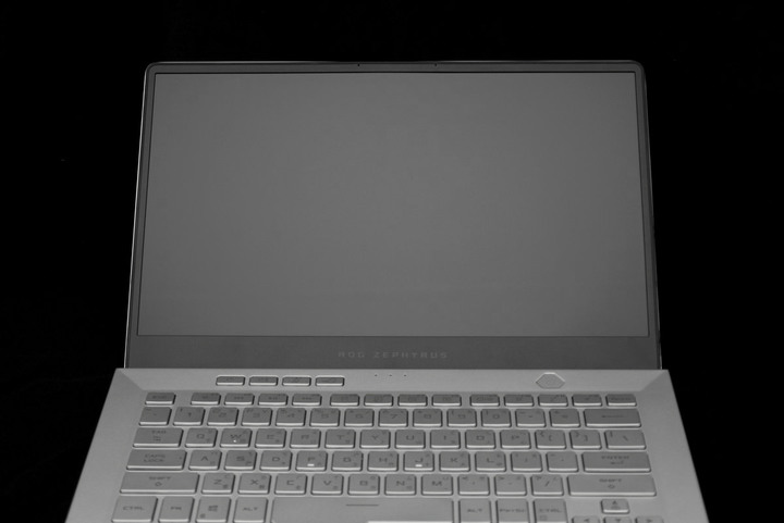 白嫩小鋼炮 ASUS ROG Zephyrus G14 電競筆電開箱