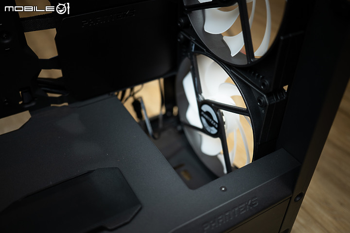 DRGB更吸睛、進氣大增量 Phanteks P500A DRGB