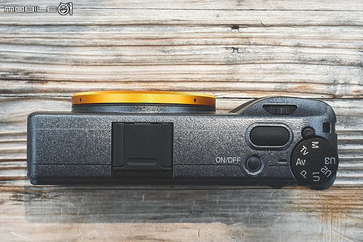 Ricoh GR III Street Edition 全台獨家開箱 & Full Press Snap 試玩體驗!
